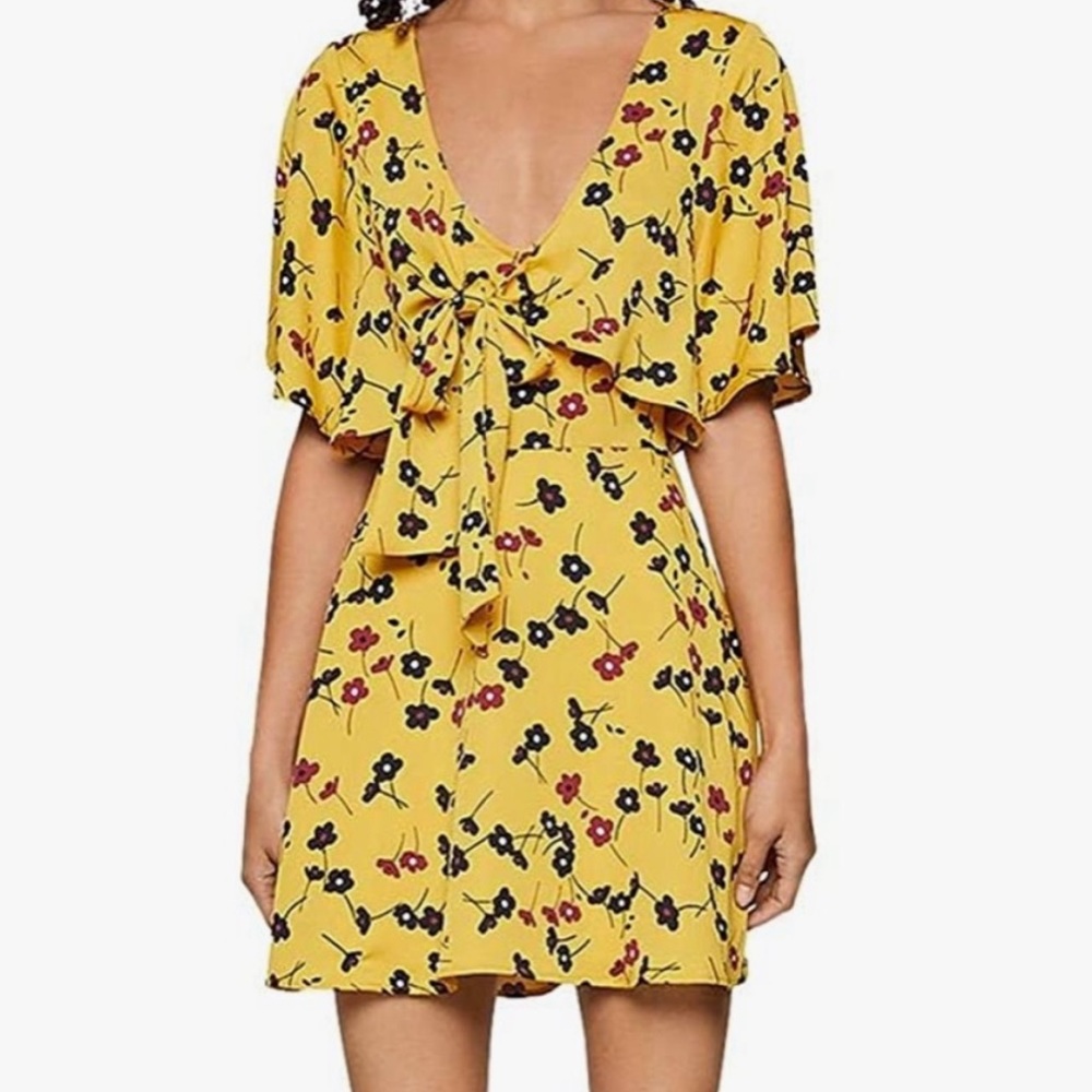 BCBG cute yellow floral dress